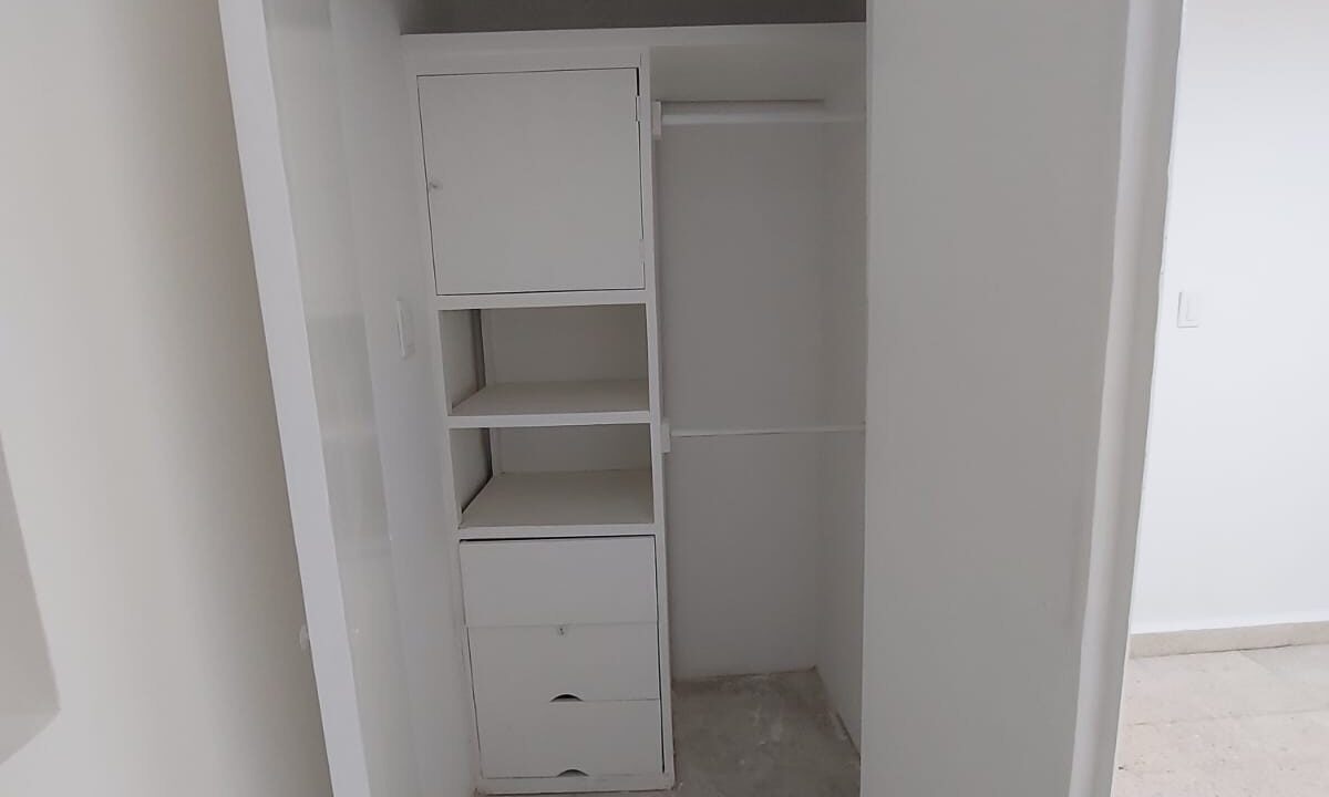 CLOSET2
